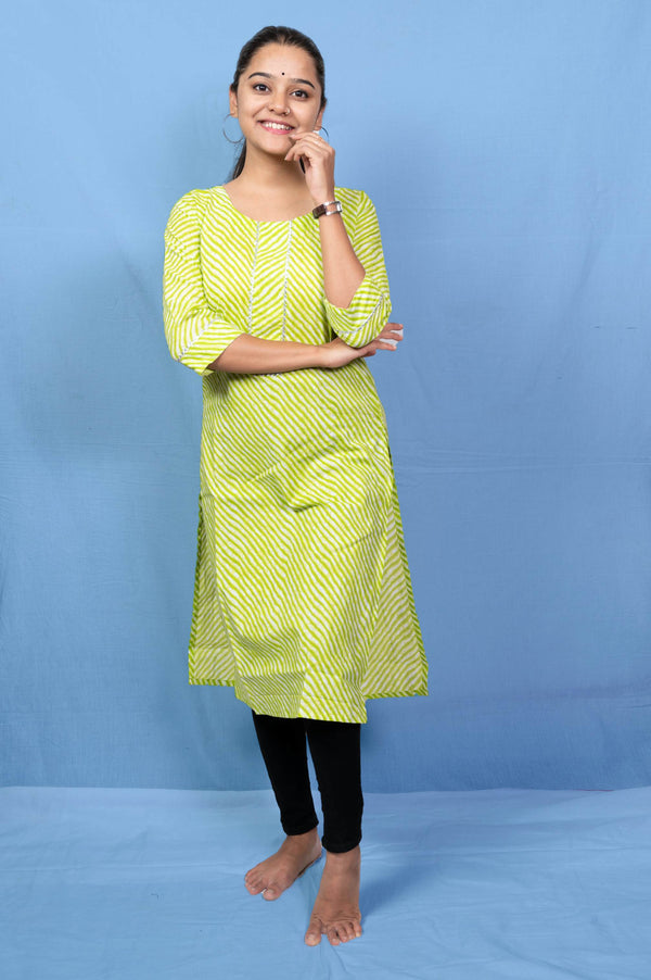 Leheriya kurta